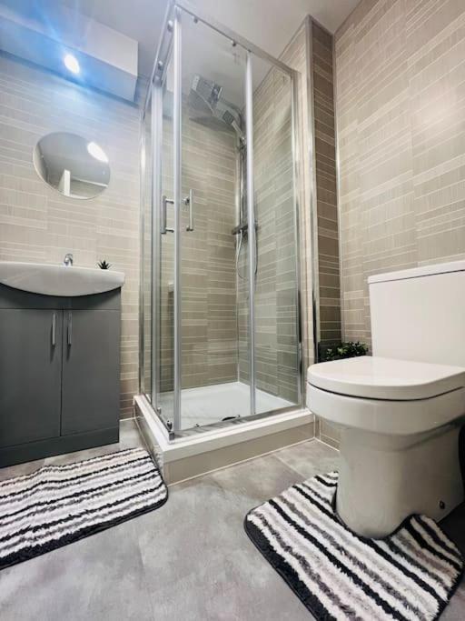 Superb 2 Bedroom Apartment With Free Parking Единбург Екстер'єр фото